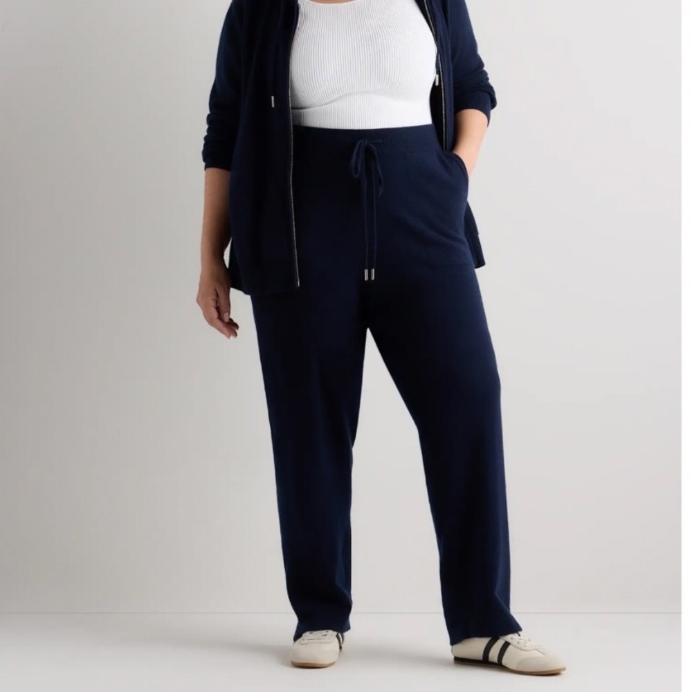 Quince Mongolian Cashmere Straight‎ Leg Pants In True Navy Size Small